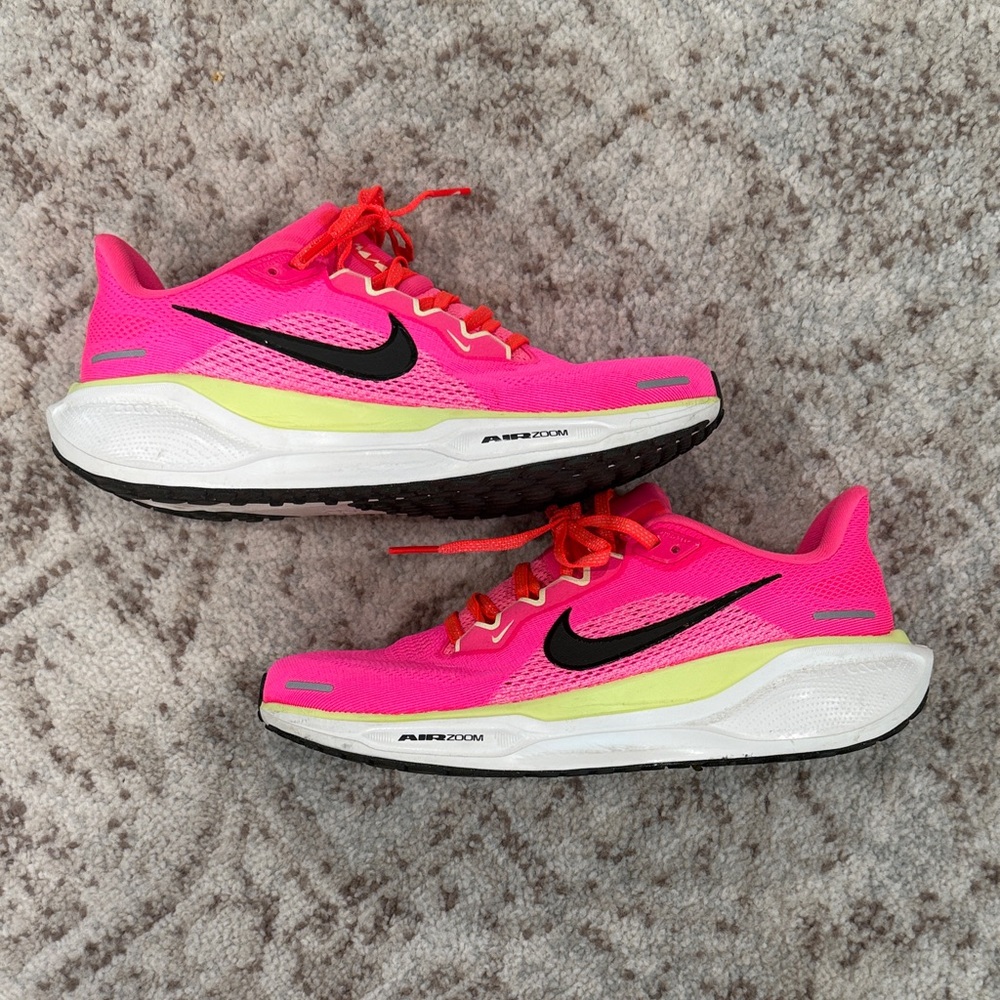 Nike Pink and Black Air Zoom Sneakers